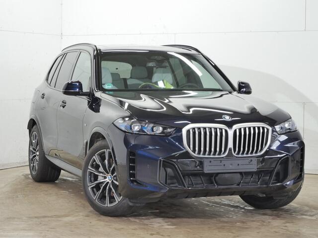 BMW X5 xDrive50e M-Sport | Panorama | Trekhaak | Autobahnassistent | Comfortzetels Harman Kardon | Soft Close