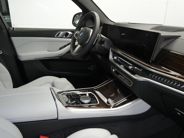 BMW X5 xDrive50e M-Sport | Panorama | Trekhaak | Autobahnassistent | Comfortzetels Harman Kardon | Soft Close