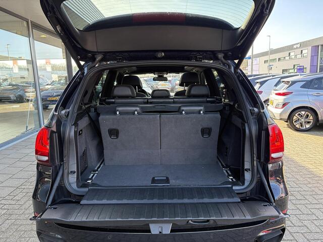 BMW X5 xDrive50i High Executive 7p. 450pk | M Pakket | Elek. Trekhaak | Panoramadak | Winterset | Head-Up | ACC | HK Audio |