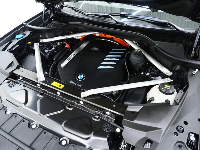 BMW X5 xDrive45e High Executive | Panoramadak | Luchtvering | Leder | Camera | Keyless | Adaptive Cruise | Carplay