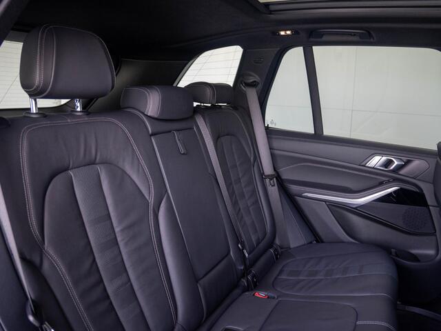 BMW X5 xDrive40i | High Executive | M Sportpakket | Luchtvering | Comfort Access | Panoramadak | Driving Assistant Professional | Trekhaak