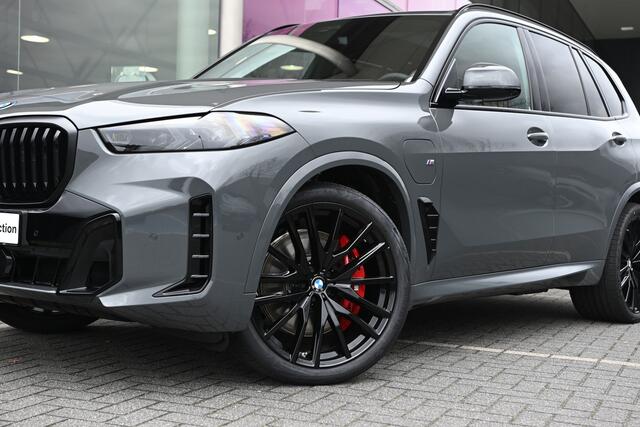 BMW X5 xDrive50e High Executive M Sport Automaat / Panoramadak Sky Lounge / Trekhaak / Massagefunctie / Bowers & Wilkins / Parking Assistant Professional / Soft-Close