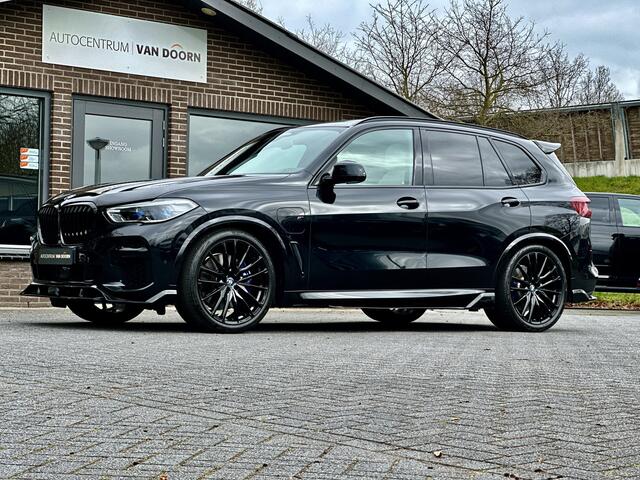 BMW X5 xDrive45e | M-Sport | Dark Label | Beige leer | Massagestoelen | Active steering | Pano | Stoelvent. | Laser | Trekhaak | Incl btw