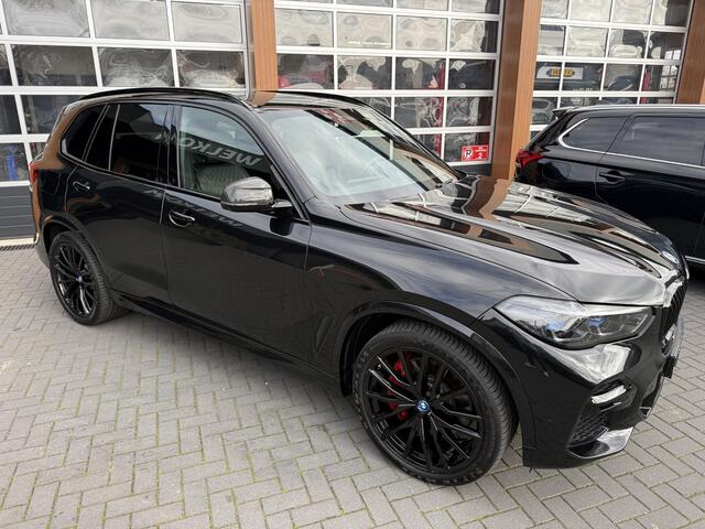 BMW X5 xDrive45e High Executive | M-Pakket | Carbon Pakket | Bowers & Wilkins | Saphirschwarz metallic | NL-Auto |