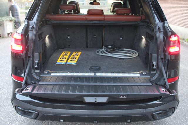 BMW X5 xDrive45e High Executive PHEV M-SPORT PANO NAVI LEER LASER 100.000KM!!!