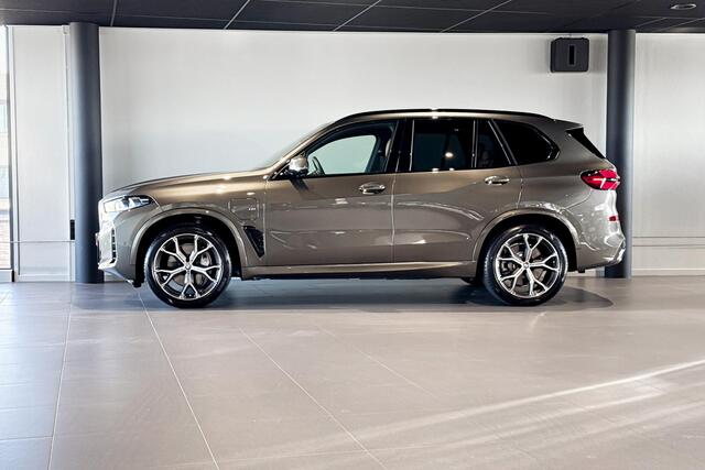 BMW X5 xDrive50e | M Sport | Glazen Panoramadak | Harman Kardon | Soft-close | Trekhaak |