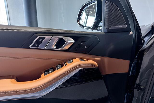 BMW X5 xDrive50e | M Sport | Glazen Panoramadak | Harman Kardon | Soft-close | Trekhaak |