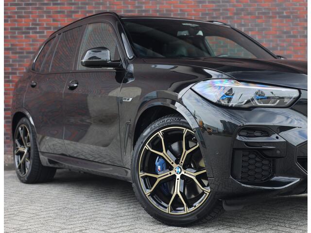 BMW X5 45e xDrive | SkyLounge - Trekhaak - B&W