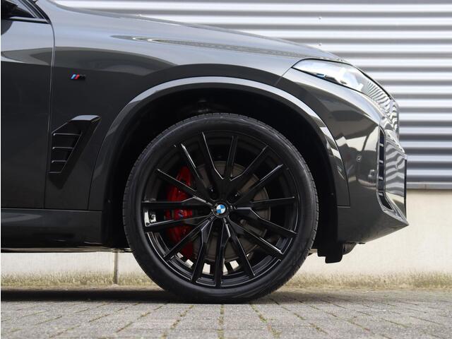 BMW X5 xDrive50e | M Sportpakket Pro | Panodak | Head-Up | Trekhaak | Massage | M Multifunctionele Stoelen | Driving Assistant Prof. | Harman Kardon | Stoelventilatie | Soft Close | Parking Assistant Prof. | Alcantara hemel | 22'' LMV