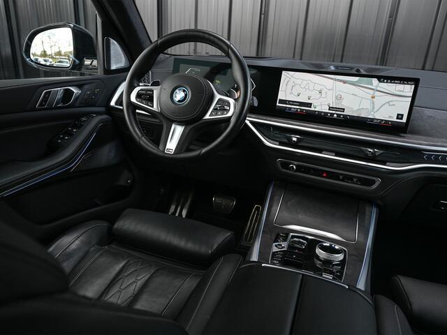 BMW X5 xDrive50e M Sport | Panoramdak | Soh100% | Comfort seats | Head up | Active cruise | Bowers&Wilkins | 360 Camera | Ambiance interieur | Soft close | Sky lounge | Trekhaak