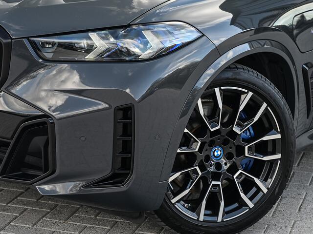 BMW X5 xDrive50e M Sport | Panoramdak | Soh100% | Comfort seats | Head up | Active cruise | Bowers&Wilkins | 360 Camera | Ambiance interieur | Soft close | Sky lounge | Trekhaak