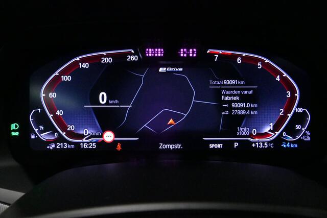 BMW X5 xDrive45e M Sport / Maxton Design Bodykit V.2 / Panoramadak / Achterasbesturing / BMW Laser Light / Elektr. verstelbare voorstoelen + memory / Stoelkoeling + -verwarming / Soft Close / Ambienteverlichting / HUD / Rondomzichtcamera / Apple Carplay - Androi