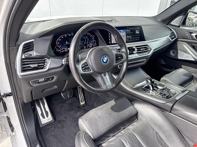 BMW X5 xDrive45e High Executive M-Sport 22 Inch / Glazen Schuifdak / Bowers & Wilkins / Comfort Acces / Shadow Line koplampen / Getinte ramen Achter / Stoelventilatie / Stoel verwarming Voor + Achter / Driving Prof / Parking Prof / Head Up Display