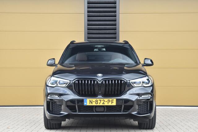 BMW X5 xDrive40i High Executive * M-Sport * Comfortstoelen * Laser * Harman / Kardon * Trekhaak *