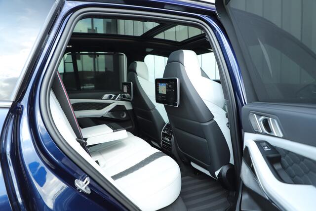 BMW X5 M Competition | 625PK | Head-up | Massage | Carbon | Bowers&Wilkins | Schaalstoelen | Keyless-go | Entertainment achterin | Sfeerverl. | 2020.