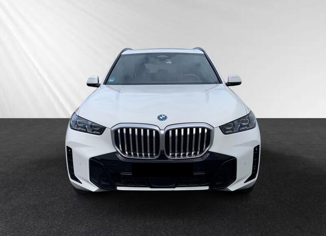 BMW X5 xDrive50e M-Sport 489 PK Panoramadak Trekhaak 360 Camera Soft Close Harman Kardon