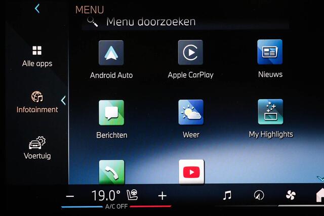 BMW X5 xDrive50e | PANORAMADAK | ACHTERBANKVERWARMING | INDIVIDUAL VOLLEDER MERINO | HEAD UP | 360 CAMERA | MAXTON | 22"
