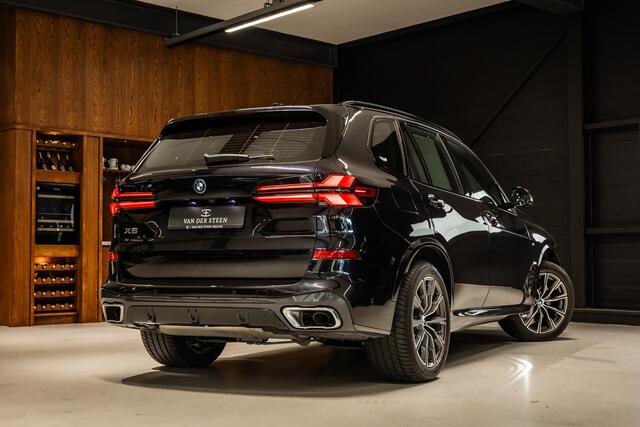 BMW X5 xDrive50e H/K | Pamorama | Elektr. Trekhaak | carbonschwarz | Dealer Onderhouden