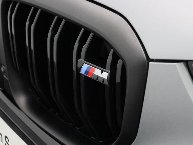 BMW X5 M60 M Sportpakket Pro | Travel Pack | Innovation Pack | Comfort Plus Pack | Exclusive Pack | M Sport uitlaatsysteem | Integral Active Steering | Adaptief onderstel | Soft Close | Panoramadak Sky Lounge | Comfortstoelen + Ventilatie | Driving Assist Prof |