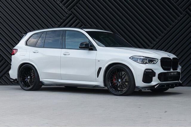 BMW X5 xDrive45e M-Sport ACC Skylounge Mstoelen Headup Achteras Laser Stoelvent Trekhaak