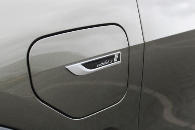 BMW X5 xDrive45e High Executive xLine Automaat / Trekhaak / Comfortstoelen / Adaptieve LED / Stoelverwarming / Achteruitrijcamera