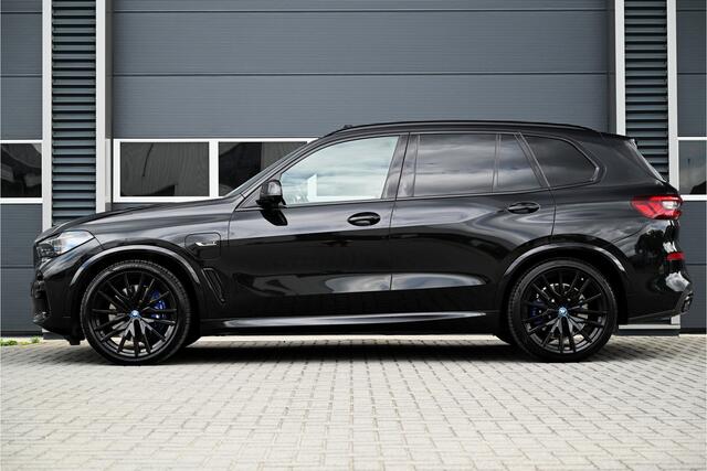 BMW X5 xDrive45e M-SPORT / PANO / LASER / SOFTCLOSE / HUD / COMFORTSTOELEN / MEMORY / TREKHAAK / 22"