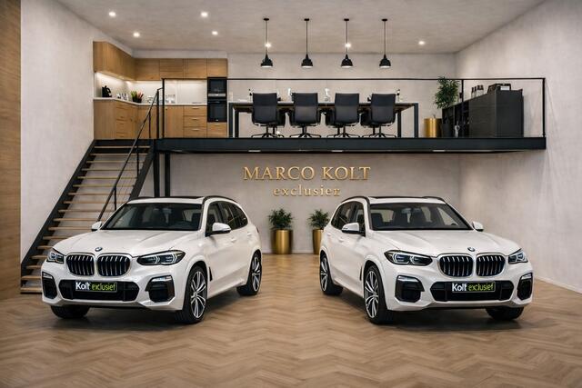 BMW X5 xDrive50e High Executive M Sport | Sky Lounge | BMW Nieren Iconic Glow | Head-UP | Panodak Sky Lounge | Luchtvering | Soft Close | Harman-Kardon | 360 Camera | Trekhaak | Park Assist Prof | Individual Leder Merino | Zwarte Hemel | 1e Eigenaar!