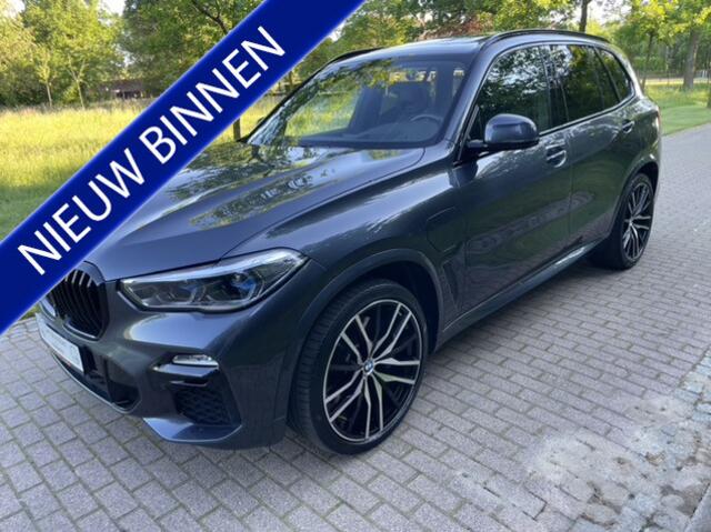 BMW X5 xDrive45e High Executive M-Sport Pano, Head-up, Sport Stoelen