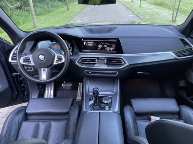 BMW X5 xDrive45e High Executive M-Sport Pano, Head-up, Sport Stoelen