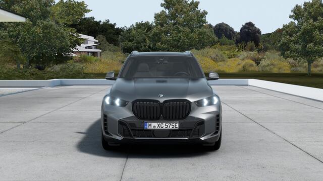 BMW X5 xDrive50e M Sport Automaat / Panoramadak Sky Lounge / Trekhaak / Bowers & Wilkins / Parking Assistant Professional / Soft-Close / Comfortstoelen / Active Steering