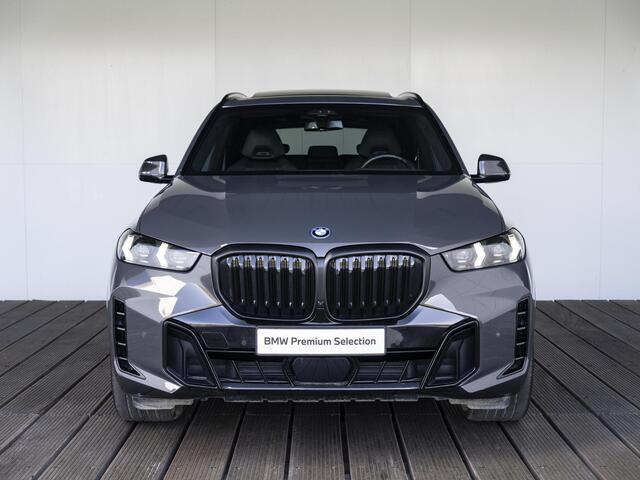 BMW X5 xDrive50e | M Sportpakket Pro | Innovation Pack | Comfort Access | Soft-Close | Sky Lounge | Massagefunctie | 22''