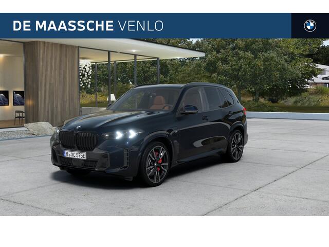 BMW X5 xDrive50e M Sport Automaat / Panoramadak / Trekhaak / Parking Assistant Professional / Comfortstoelen / Soft-Close / Adaptieve LED / Stoelventilatie / Active Steering