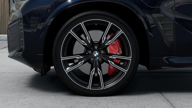 BMW X5 xDrive50e M Sport Automaat / Panoramadak / Trekhaak / Parking Assistant Professional / Comfortstoelen / Soft-Close / Adaptieve LED / Stoelventilatie / Active Steering