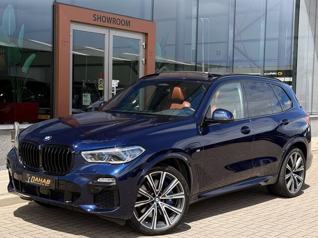 BMW X5 xDrive45e M-Sport Individual | ACC | H/K | Skylounge | Stoelverwarming \ verkoeling | Stuurverwarming | HUD | Luchtvering | Massage | Soft close | Laser | 22' Velgen | Afn. Trekhaak |