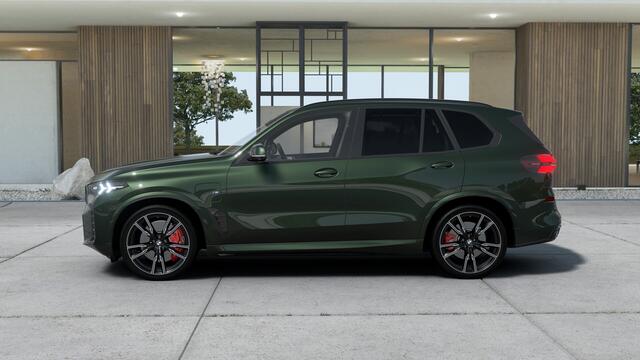 BMW X5 xDrive50e M Sport Automaat / Panoramadak Sky Lounge / Trekhaak / Bowers & Wilkins / Parking Assistant Professional / Massagefunctie / Soft-Close