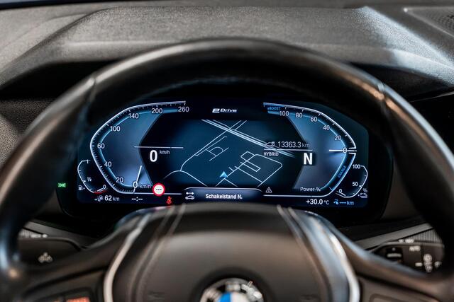 BMW X5 xDrive45e High Executive Pano | Memory | Luchtvering