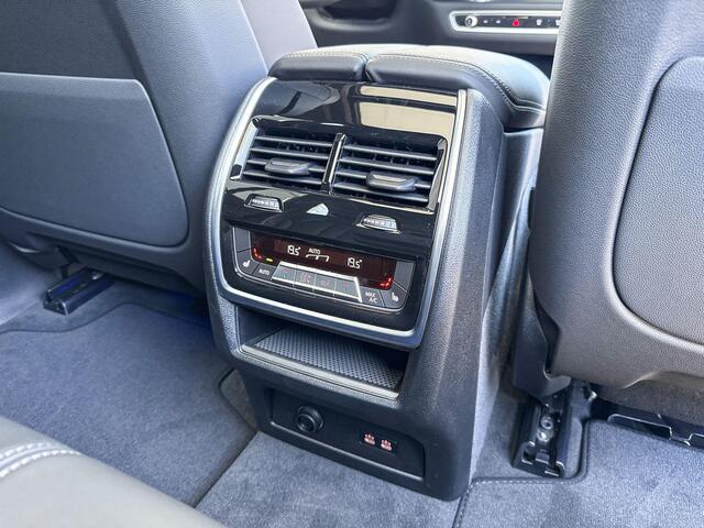 BMW X5 xDrive50e M-Sport Pro / 22 inch / Glazen schuifdak / Harman Kardon Audio / Uitgebreid lederen bekleding / Driving Assistant Prof