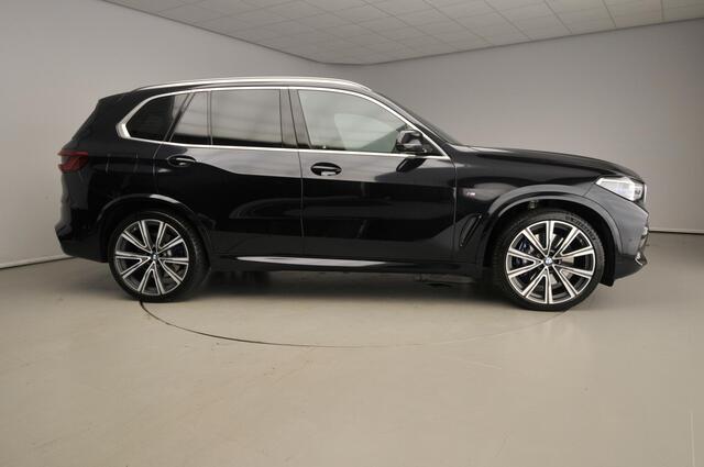 BMW X5 xDrive30d High Executive M Sport | Trekhaak | Luchtvering | Sky Lounge Pano | Laserlicht | Harman/Kardon | Achterasbesturing