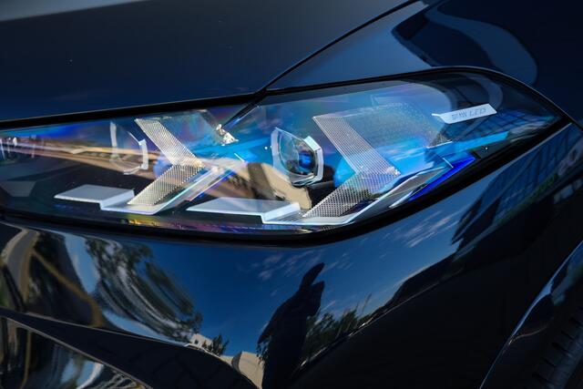 BMW X5 xDrive50e | BTW | SKYLOUNGE | 22 INCH | H/K | COMFORTSTOELEN | HUD |
