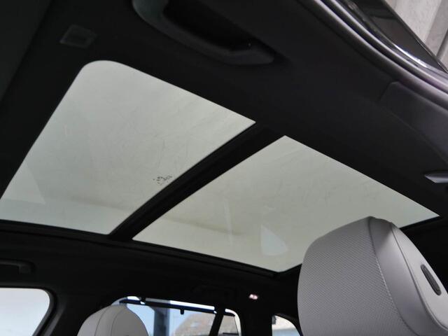 BMW X5 xDrive50e M-Sport | 21" | Panorama | Trekhaak | Driv. Ass. Pro | Harman Kardon