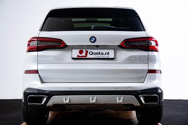 BMW X5 xDrive30d High Executive M-sport - Panoramadak - Trekhaak - Parking Assistant - Driving Assistant Professional - Night Vision - Head-Up - Stoelverwarming