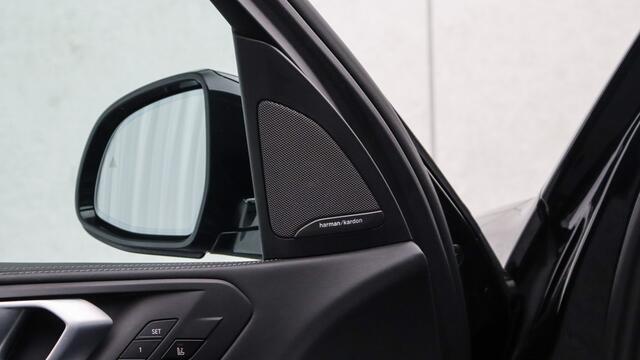 BMW X5 xDrive45e High Executive M-Sport | Harman/Kardon | Panoramadak | Head-up | Laserlight | Trekhaak | Soft-Close | Achterasbesturing