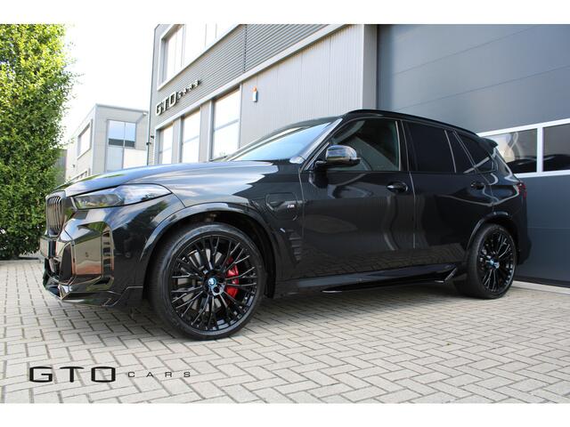 BMW X5 xDrive50e M Performance/Individual Leder/22''/M Sport/Harman Kardon/Massage/ Surround Camera/HUD/Trekhaak/ BTW