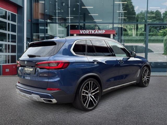 BMW X5 XDRIVE45E XLINE LEDER/PANO-DAK/360CAM/LUCHTVERING/ELEK-KLEP/STOELVERW