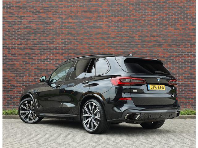 BMW X5 45e xDrive | Sky - HUD - Volleder - Massage