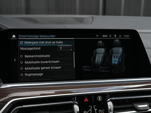 BMW X5 xDrive45e High Executive | M-Sport | Panoramadak | 360 Camera | Active Sturing | Massagestoelen + Ventilatie | Harman/Kardon | HUD | BMW Gesture Control | Luchtvering | Soft Close | Ambiance Interieur |