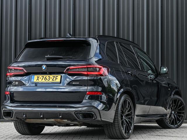 BMW X5 xDrive45e High Executive | M-Sport | Panoramadak | 360 Camera | Active Sturing | Massagestoelen + Ventilatie | Harman/Kardon | HUD | BMW Gesture Control | Luchtvering | Soft Close | Ambiance Interieur |