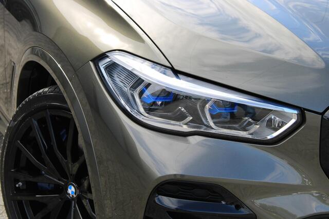 BMW X5 xDrive45e m Sport Manhattan | Trekhaak | Laser | Comfort Access | 22 " Zwart | HeadUp | DealerOnderhouden | BTW | Onderhoudscontract | 93 Procent Accucapaciteit SOH