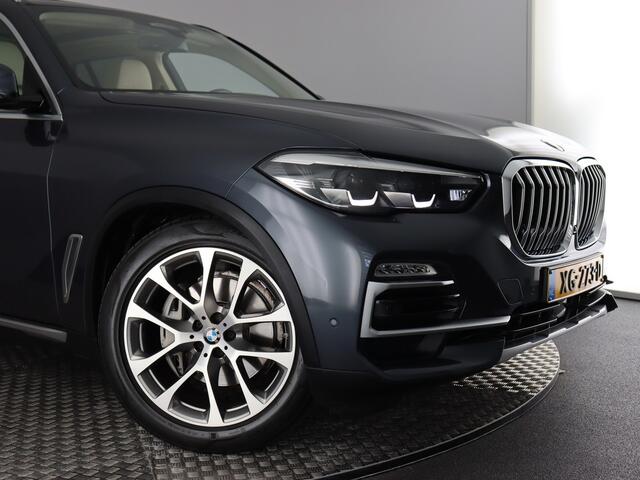 BMW X5 xDrive40i High Executive (NL-Auto / Skylounge / Luchtvering / 4Wiel sturing / 3D Camera / Stoelverw. + Koeling / Softclose / H&K / Vol!)