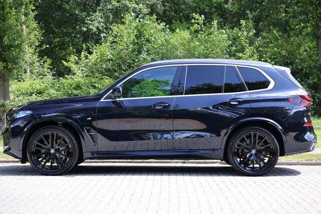BMW X5 xDrive50e M-Sport | 22"| Pano Sky Lounge | Harman Kardon | Merino | HUD | Drive Ass Pro | V+A Stoelverwarm. | Alarm kl.3 | Keyless | Etc.
